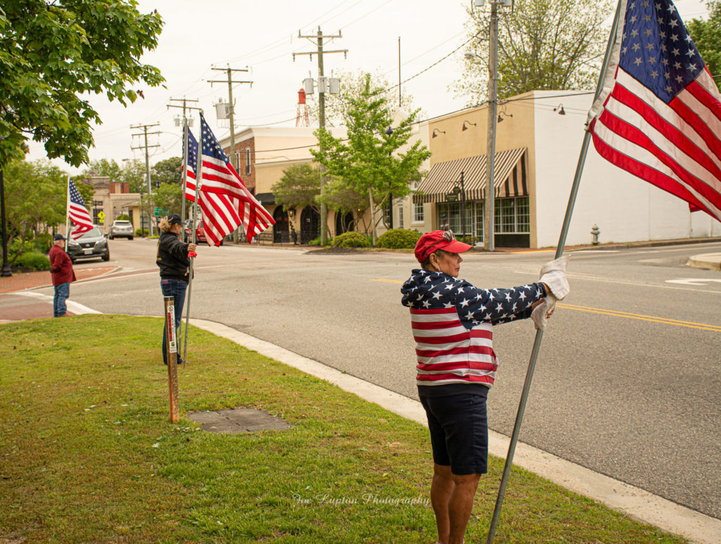 VFW flags for fallen officers-1